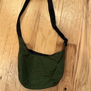 BAGGU medium crescent  Bag